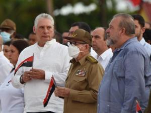 Raúl y Díaz Canal Cienfuegos en 26